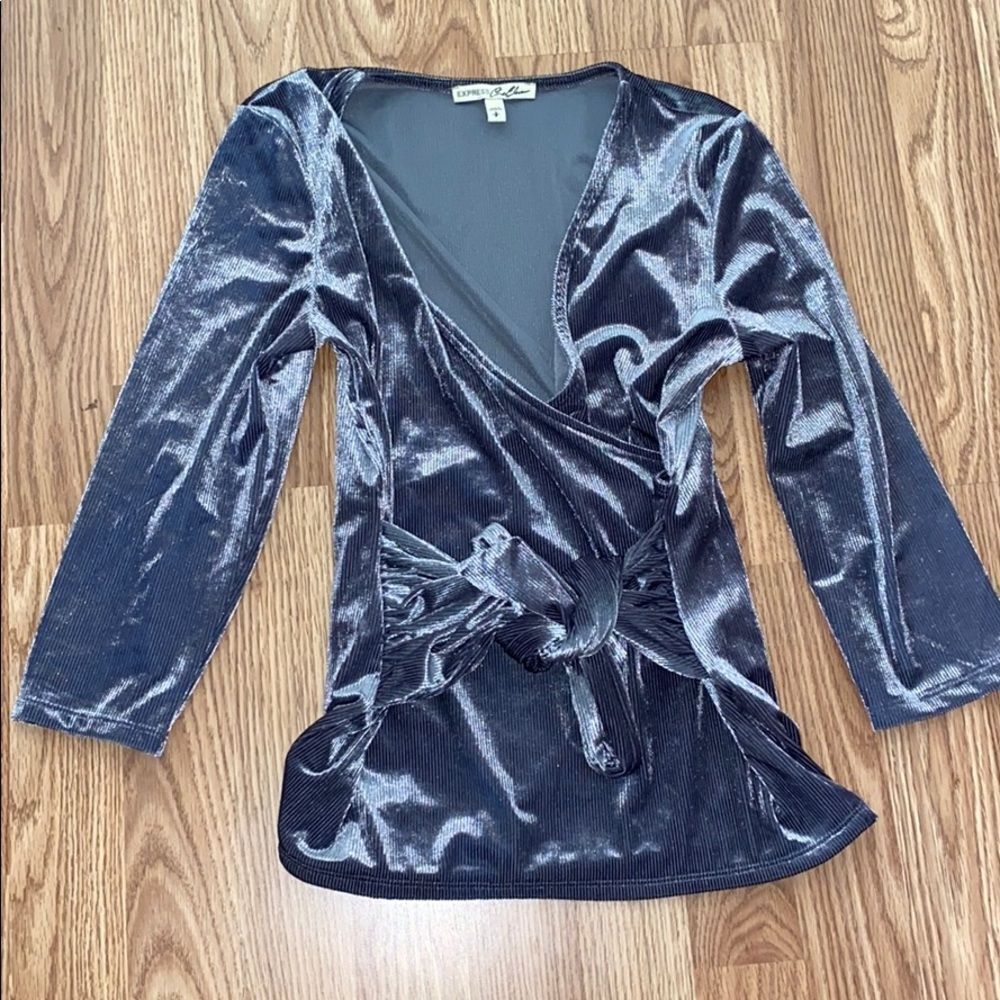 Exprsss Silver Ribbed Top
